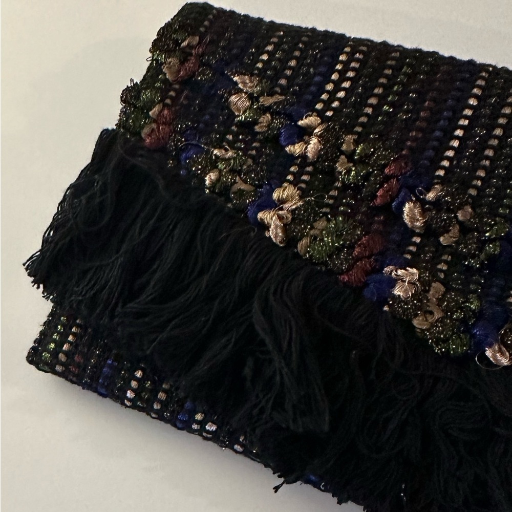 **CLOSET CLEAR OUT**  Stella & Dot Clutch - Picture 2 of 5
